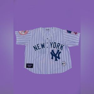 Esleep NY Yankee Pin Striped Baseball Tee